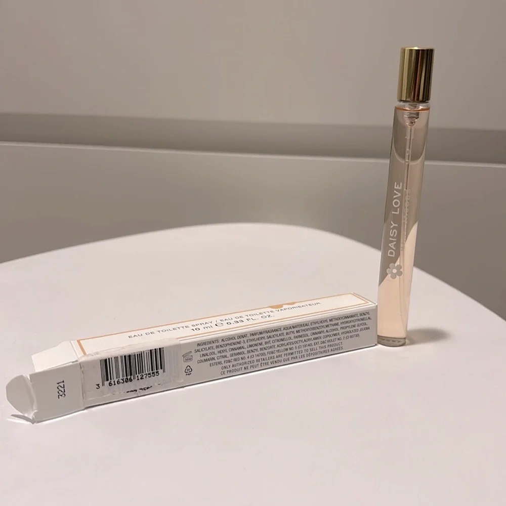 Marc Jacobs Daisy Love Travel Spray